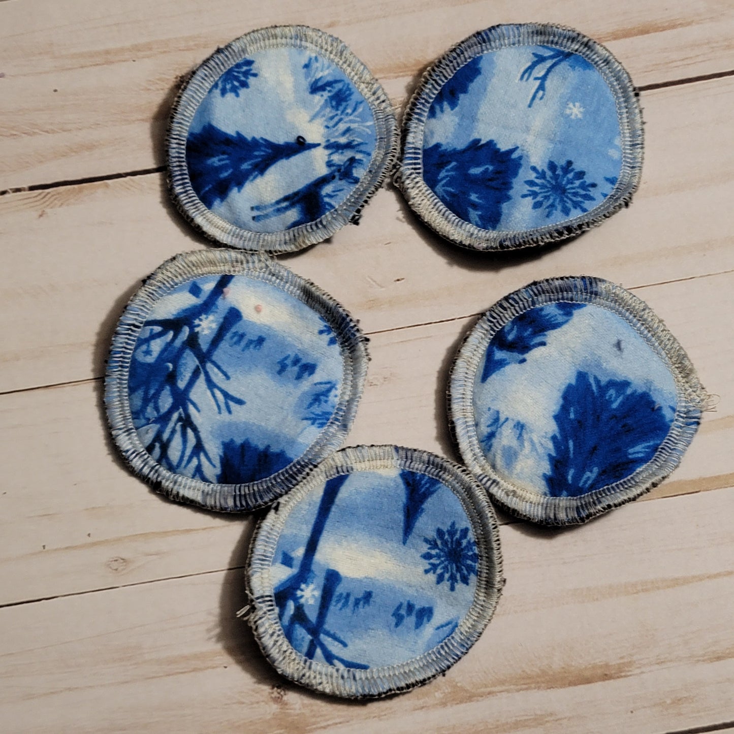 Reusable Cotton Rounds - Blue Winter Scene