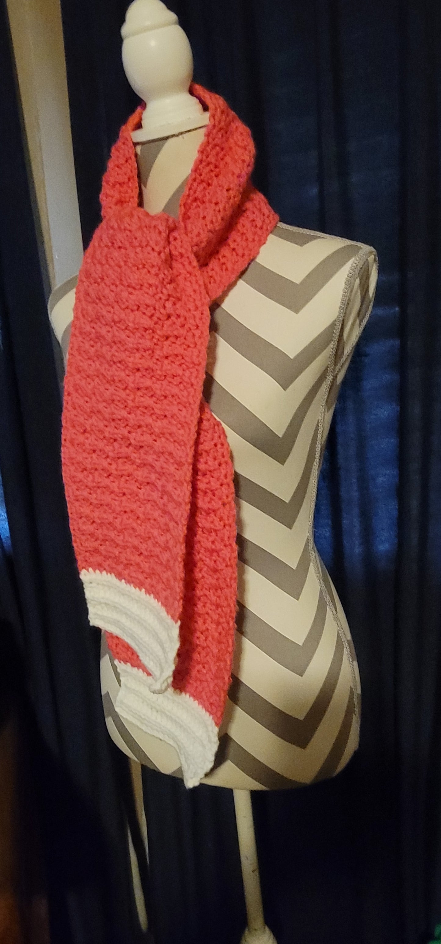 Pink and White Barbed Stitch Scarf