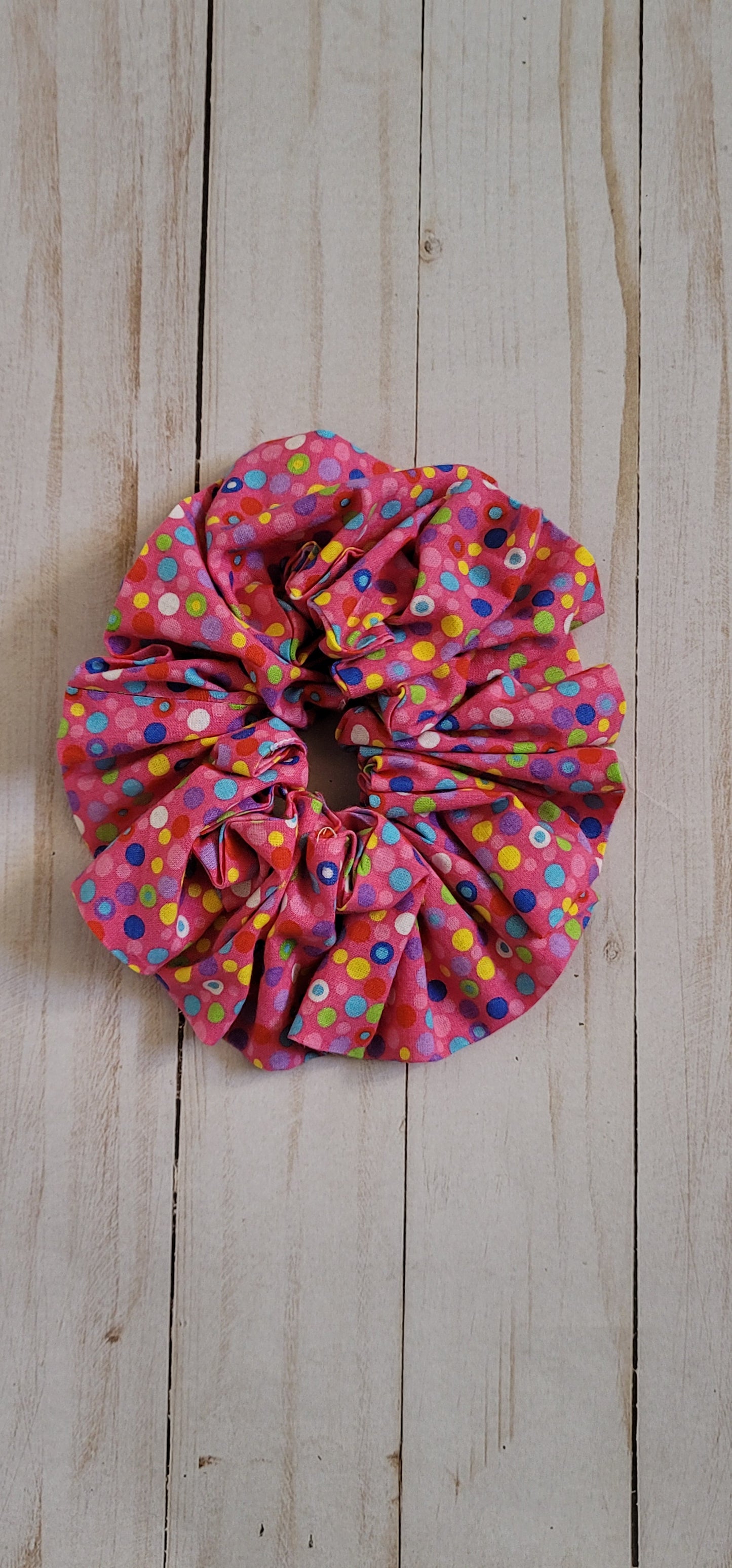 Jumbo Scrunchie - Polk-A-Dots